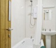 8c-ASHbathroom.jpg
